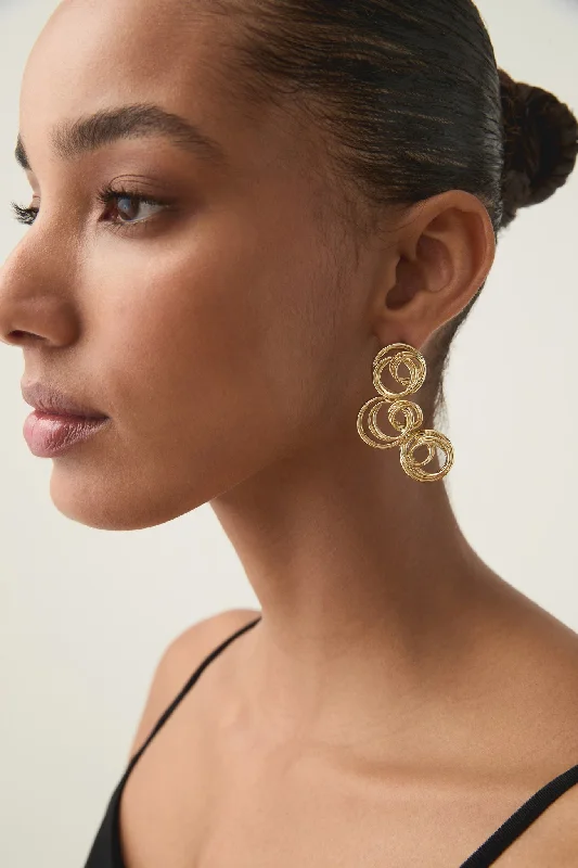 Amenita Coil Earring