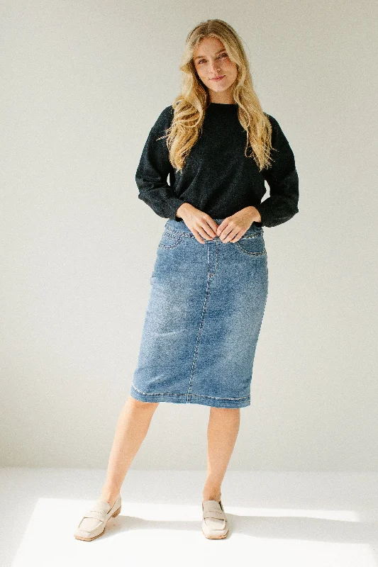 'Sara' Classic Knee Length Skirt in Medium Wash